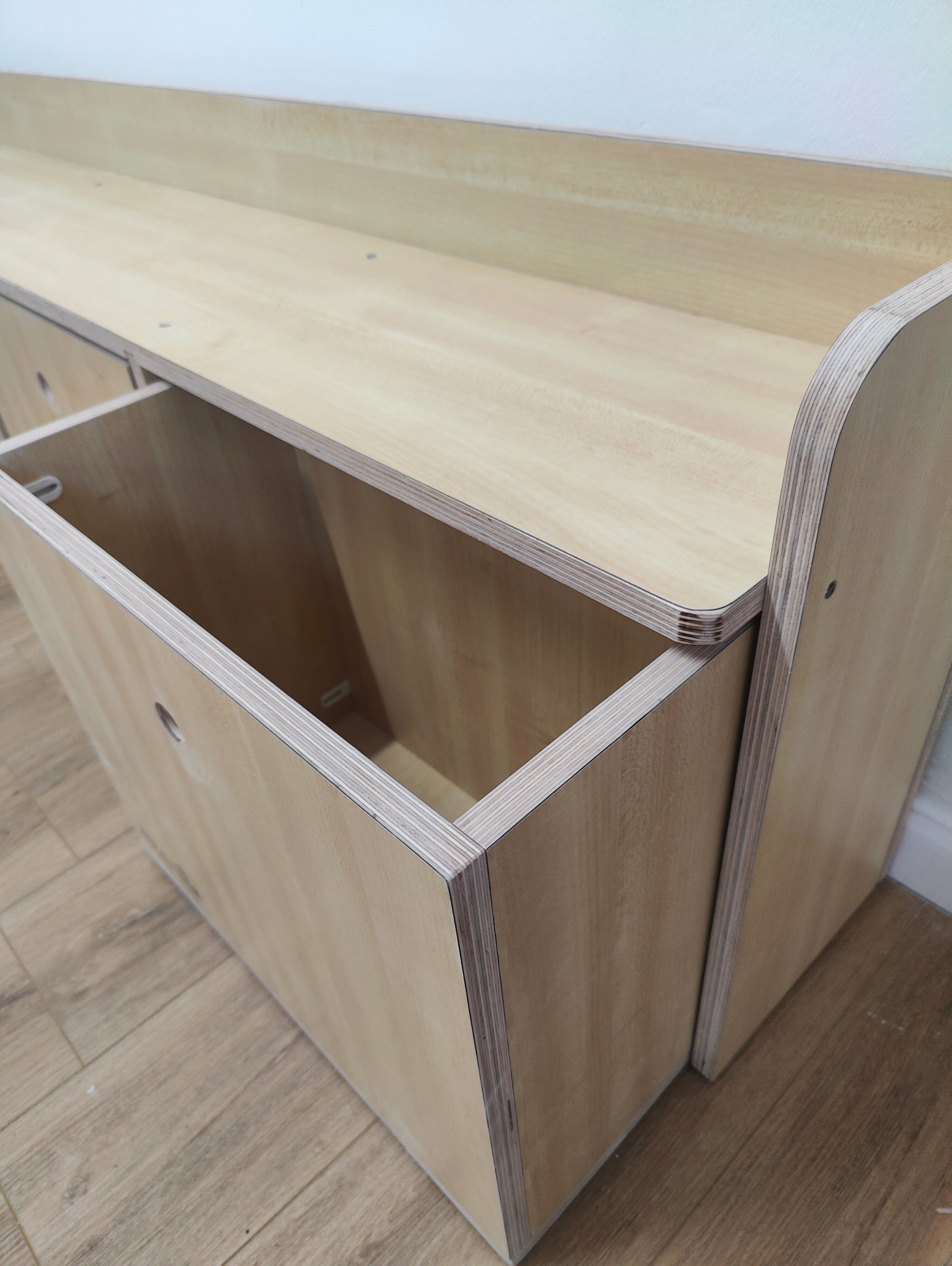 שולחן אחסון משחקים