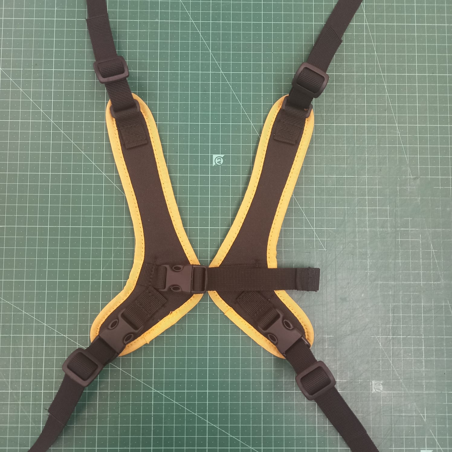 חגורת תרמיל מרופדת