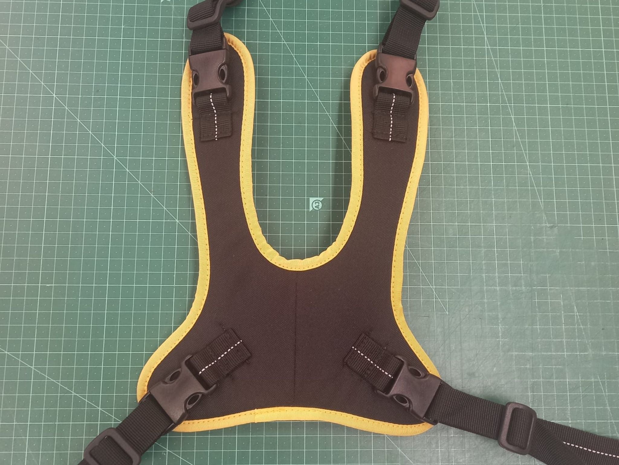 חגורת פרפר/גופיה מרופדת