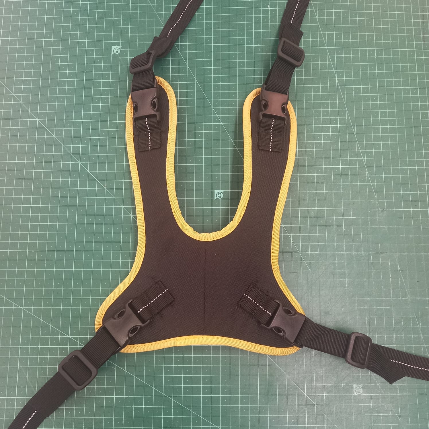 חגורת פרפר/גופיה מרופדת